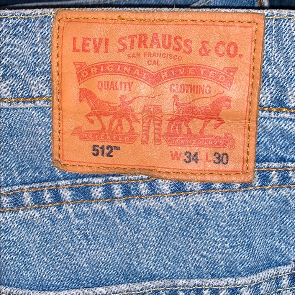 MENS LEVI JEANS